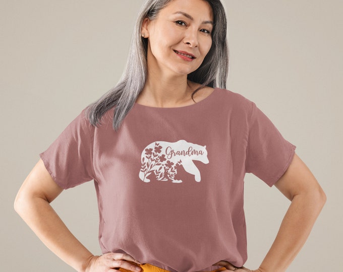 GRANDMOTHER Shirt, Floral BEAR T SHIRT, Soft Cotton Shirt, Grandma Bear Printed Short Sleeve Unisex T-Shirt Best Gift For Grandma