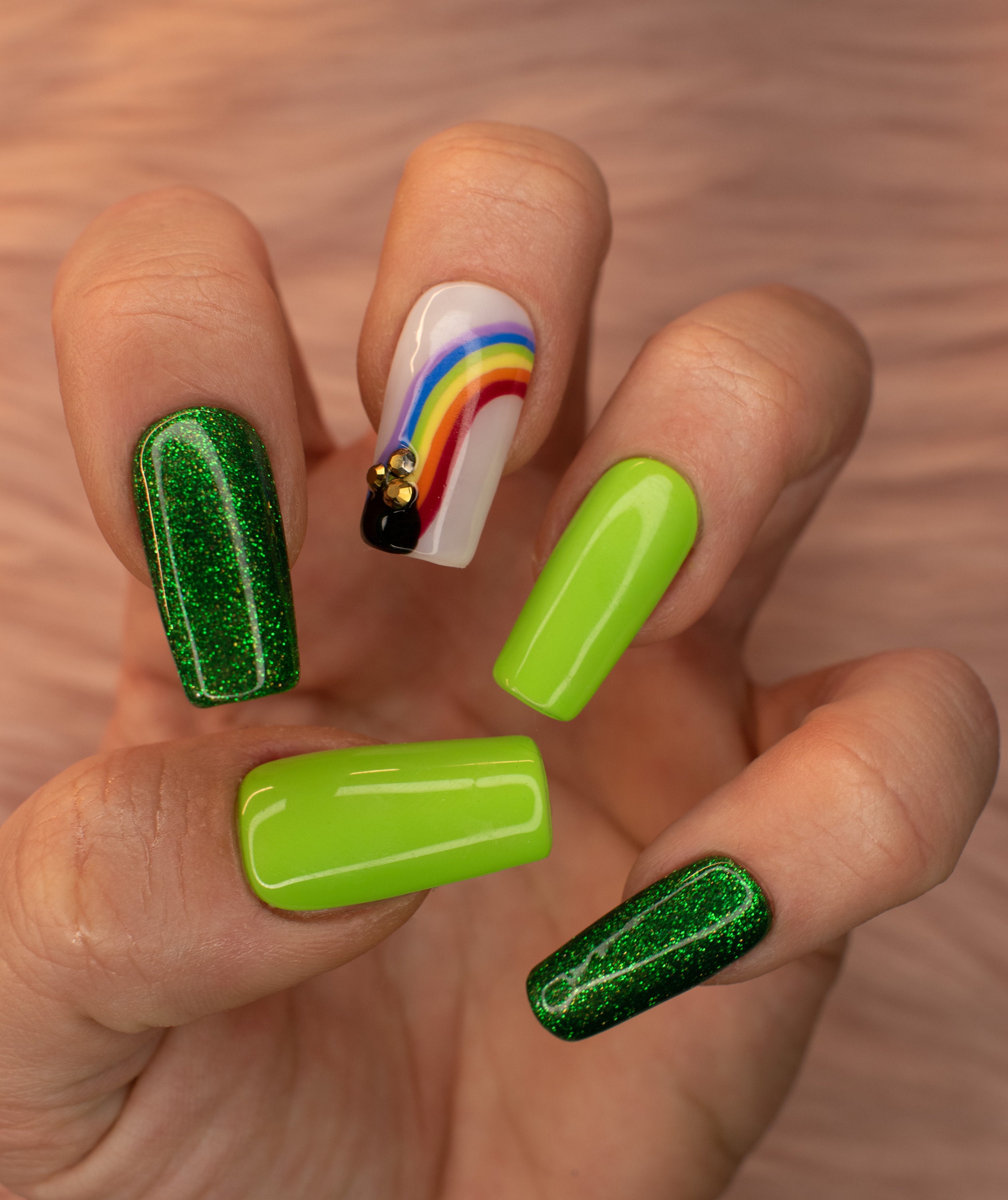 Green St Pattys Day Pot of Gold Rainbow Press on Nails -st Patricks Day Press on Nails, Fake Nails, Coffin Press on Nails, Trendy Nails - Etsy