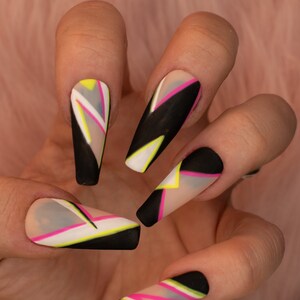 Neon Geo pattern press on nails|geometric press on nails|hand painted press on nails