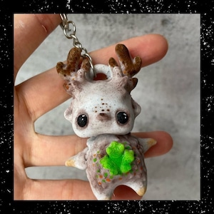 Schlüsselanhänger Deer chibi Goblin Brownie