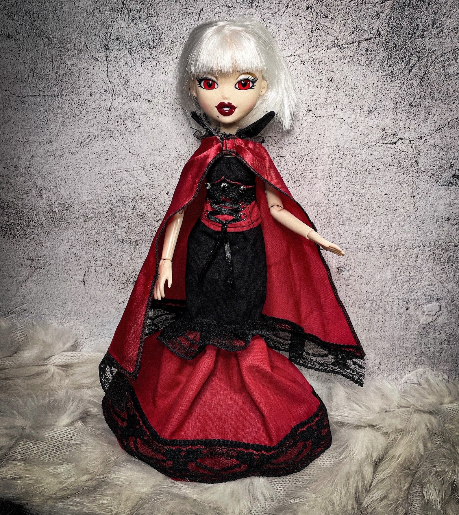 Midnight Sexy Vampira Women's Corset & Collar Costume -Halloween Vampire  Garters