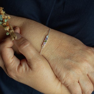Custom Handmade Birthstone Bracelet - Personalized Gemstone Pendant - Dainty and Unique Jewelry Gift - Minimalist Birthstone Charm Bracelet