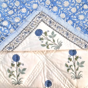 Floral Footprints Quilted Blanket NCU0DV071 main image 0