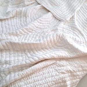 Organic Cotton White Kantha Quilt Bedspread, Farmhouse Bedding Style Throw, Boho Chic Lightweight Quilted Coverlet - hand Stitched Bed Cover