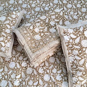 Brown Floral Block Print Quilt, Handmade Reversible Cotton Kantha Bedspread image 11