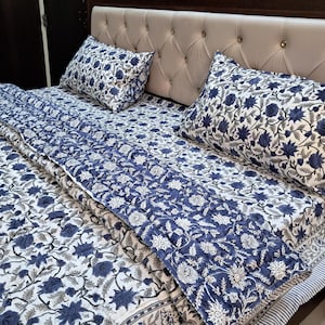 Blaues und weißes Tröster Set Block Print Floral Bettwäsche Set - 4 Teile - Quilt, Bettlaken mit Kissenbezügen, Twin, Queen, King Tröster Set Geschenk