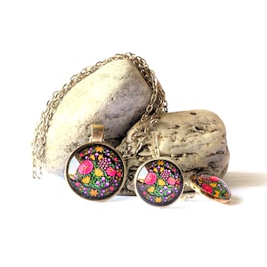 Jewelry set with Hungarian folk embroidery pattern, pendant necklace and lever back dangle earrings, gift for her