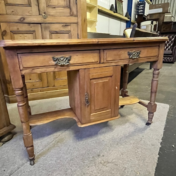 Victorian pine washstand