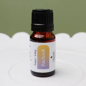 Patchouli Essential Oil, Pure Therapeutic Grade Oil for Perfume Making, Natural Aromatherapy Oil for Skin Care & Diffuser Blends