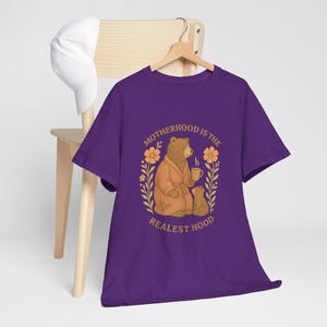 Funny Bear Mom Shirt, Comfort Colors Mama Bear Tee, Cute Graphic Mom T-Shirt, Gift for Women or Mothers