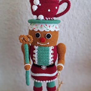 PDF Pattern Crochet: Gingerbread Nutcracker Hot Chocolate - Pattern ONLY - English and Dutch