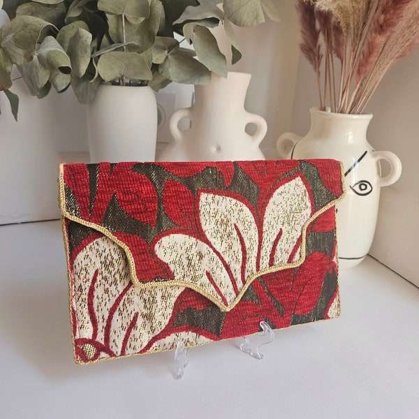 Red wedding clutch with shoulder strap ideal for an evening with friends or for a ceremony, perfect gift for friend, mother, colleague