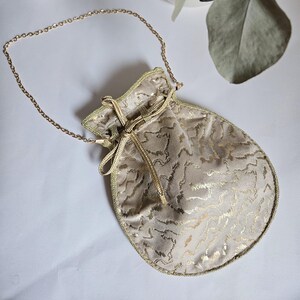 Bourse beige sac à main petite idéale pour une cérémonie de mariage ou pour un cadeau