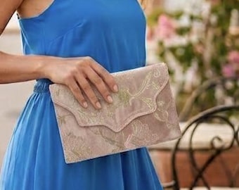 Powder pink wedding clutch for women, ideal for a wedding