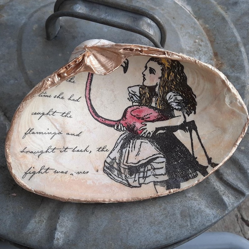 Clam Shell Art Alice in Wonderland Alice Holding Pink Flamingo Etsy