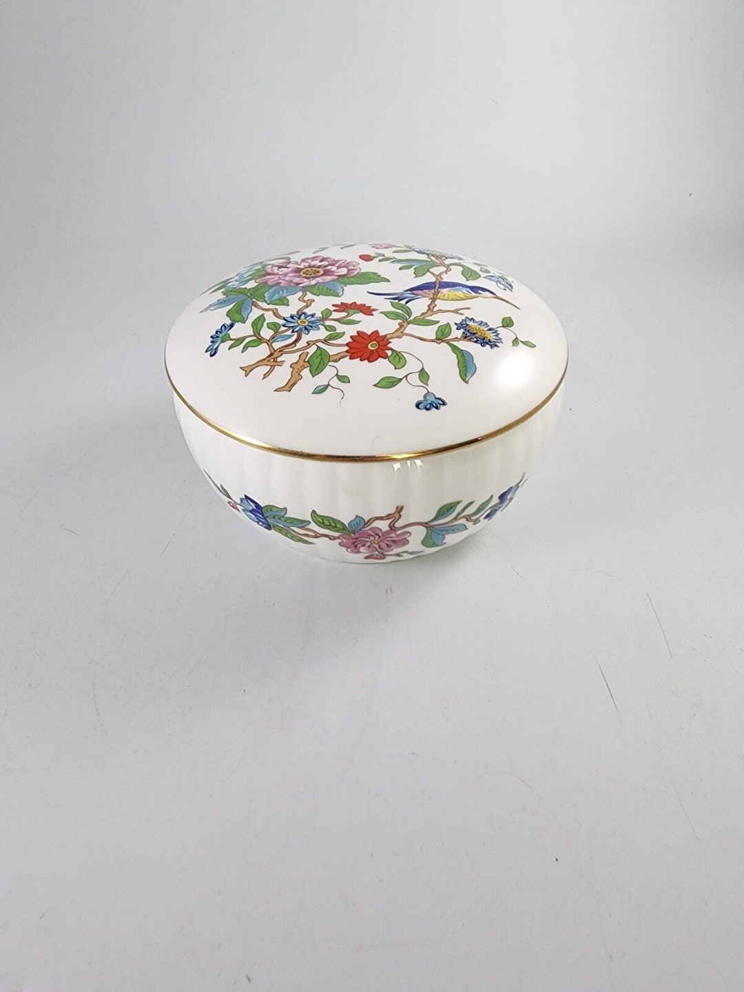Vintage Aynsley Fine English Bone China Pembroke Round Trinket Box W