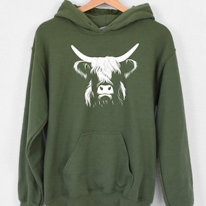 Highland cow hoodie sweatshirt cow gift cow lover highland cow gift highland cow shirt cow lover sweater farm animal print