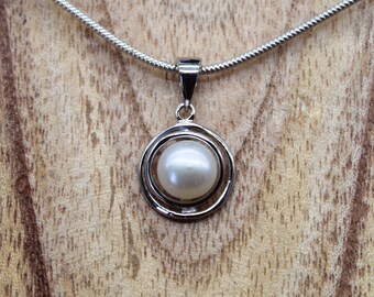 Colgante de perlas de plata, cadena de serpiente, perla cultivada, collar delicado, joyería para mujer, regalo de cumpleaños número 40, regalo para ella