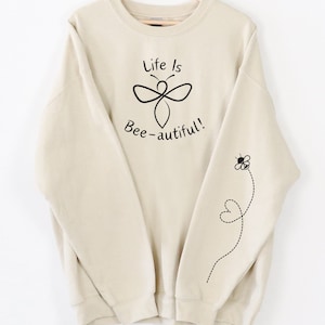 Bijenshirt, sweater met bijenthema, kleding met insectenthema, kleding imker trots, T-shirt hommelvibes, shirt bestuiver trots, shirt bijenkunst