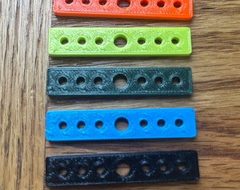 Linked Dipole Insulators