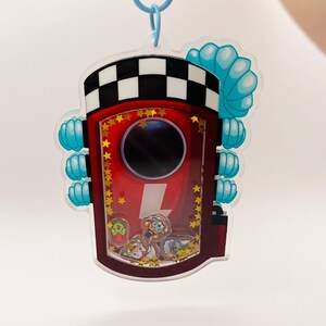 Charging Station - FNAF SB Shaker Keychain - Etsy