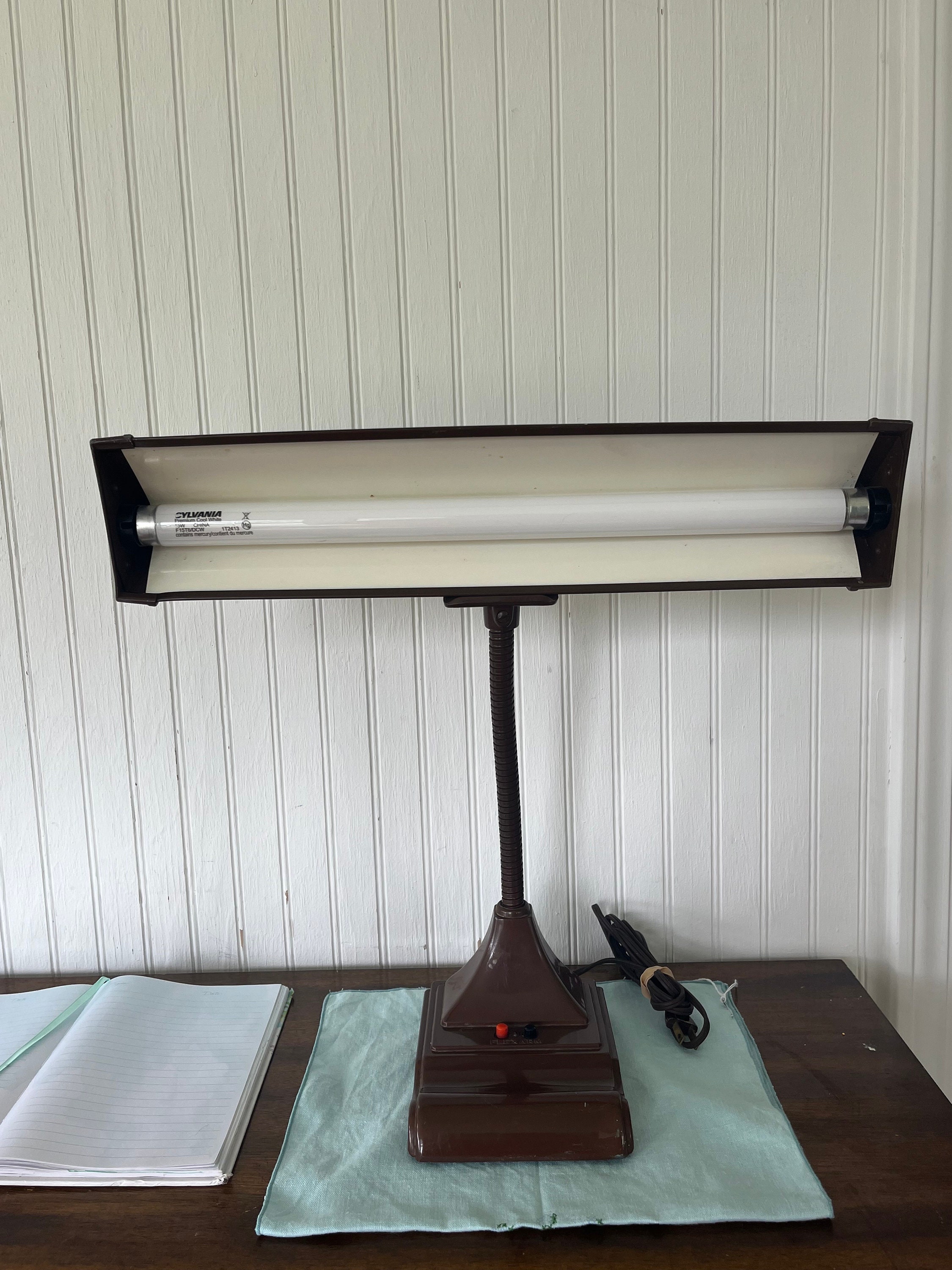 Vintage Art Specialty Company Flexarm Desk L Amp - Chicago