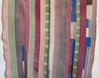 Old vintage cotton kantha quilt, Indian handmade bed cover, reversible rugs