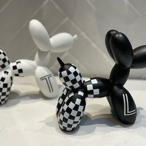 Ceramic Checker Style Balloon Dog Sculpture, Graffiti Balloon Dog Modern Figurine, Nordic Doggy Desktop Statue, black & white Dog sculpture