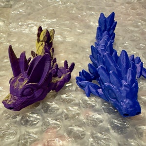 Entfessle die Magie mit Edelstein Tadling 3D gedrucktem Baby Drachen - Handgefertigte Verzauberung aus Großbritannien!