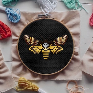 Dead Head Moth Cross Stitch Pattern, Insects Cross Stitch, Easy Cross Stitch, Mini Cross Stitch, Simple Cross Stitch