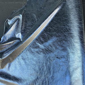 Fogli di pelle Nappa color argento metallizzato per magnifici lavori fai da te. Fogli di vera pelle Nappa di alta qualità color argento per lavori fai da te
