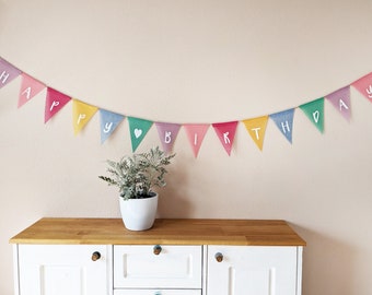 "Happy Birthday" pennant banner as birthday decoration for children's birthday parties - garland can be personalized