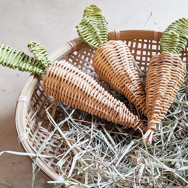 Möhre Karotte aus Peddigrohr geflochten zwischen 22 - 25 cm Länge Dekokarotte Dekomöhre natürliche Osterdeko Naturdeko Ostern