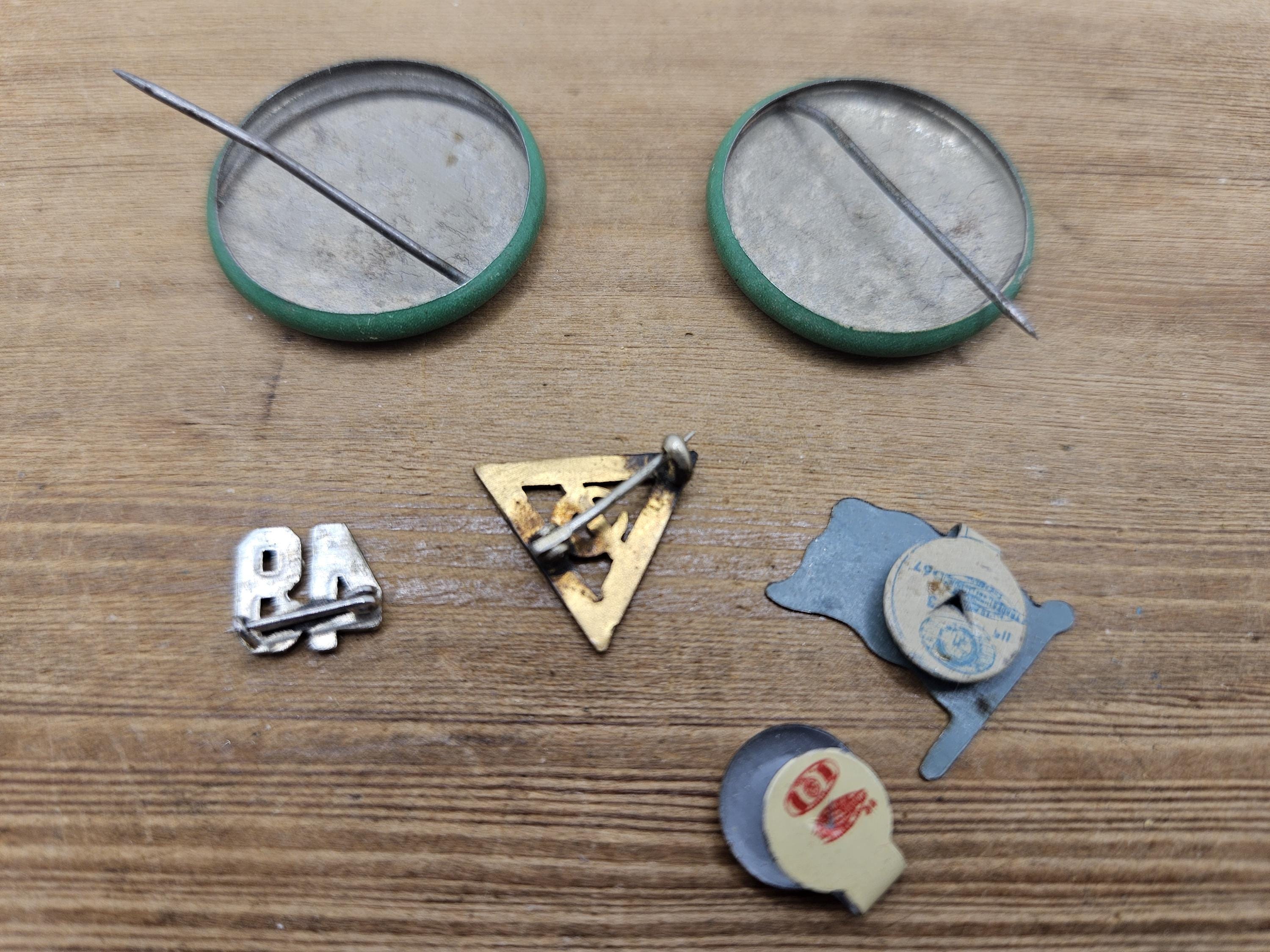 Vintage Pins, AMA Meeting, Philathea Society, Red Cross and 49 Pins - Etsy