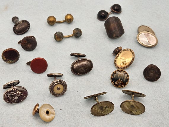 Vintage Cuff Links, Studs and Buttons for Craftin… - image 2