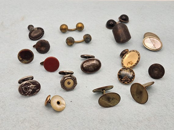 Vintage Cuff Links, Studs and Buttons for Craftin… - image 5