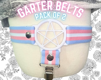 Juego de 2 ligas de pentagrama transgénero: ligas de muslo con anilla en forma de pentagrama en colores de la bandera transgénero, accesorios de lencería LGBTQ+ ajustables.