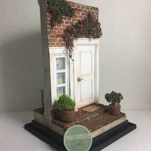 Welcome Home Two-sides Handmade Miniature Diorama Scene Mini Tabletop Decor
