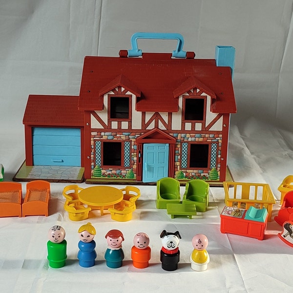 Vintage Fisher Price Play Family House #952 (brown house) complete with nursery set, Made in Belgium (1969)