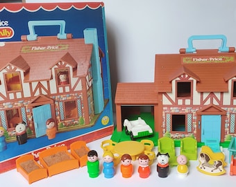 Vintage Fisher Price Play Family House #952 (1987) complete with original box, Made in UK