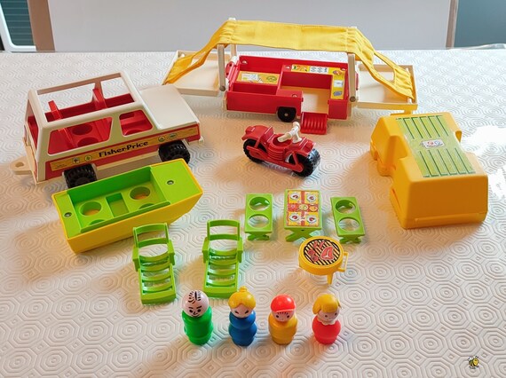 Little people 2025 pop up camper