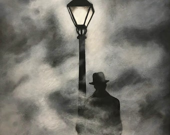 Homem no Nevoeiro com Lanterna e Pintura Acrílica ao Luar