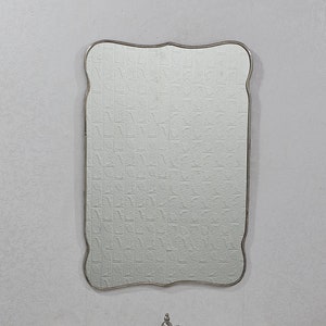 Wall Brass Mirror Asymmetrical Mirror Home Decor Wavy Mirror Rectangular Decorative Irregular Mirror for Bedroom and Bathroom Curvy Mirror