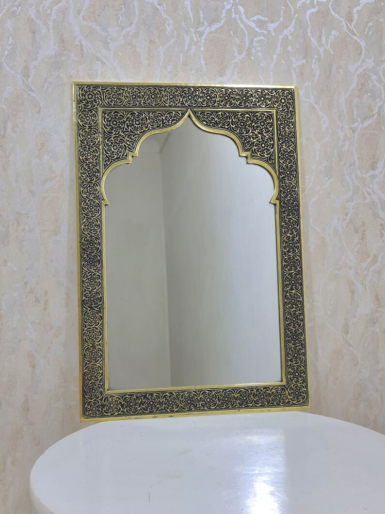 Moroccan Copper Mirror, Handmade antique wall mirror, Engraved Brass mirror, vintage home decoration, solid engraved brass, Vintage Złoto