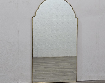 Italian Wavy Arch Mirror Curved Antique Brass Mirror Irregular Mirror Bathroom Mirror Aesthetic Luxurious Wall Mirror Brass