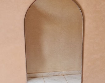 Espejo de arco de latón antiguo, espejo de latón envejecido, espejo de arco, espejo hecho a mano, espejo personalizado, espejo de pared de bronce, espejo de baño