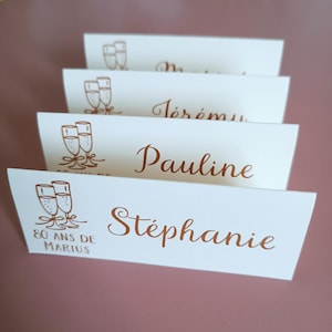 Marque-places de mariage 60 pièces cartes de nom d'anniversaire marque- places décoration de table étiquettes de nom pour mariage communion anniversaire baptême célébration fête festival dîner banquet Marque-places de mariage 60 pièces cartes de nom d'anniversaire marque- places décoration de table étiquettes de nom pour mariage communion anniversaire baptême célébration fête festival dîner banquet