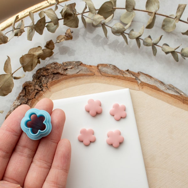 Retro Flower Polymer Clay Bead Cutter | Floral polymer clay cutter, bead cutter, spring flower clay cutter