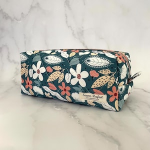 Quilted Make Up Bag “CHARLI” | Handmade Padded Beauty Tote | Teal Floral Boxy Pouch | Zipper Carry-all Bag | Gift for Her | Mother’s Day
