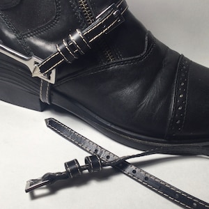 Black Leather Spur Straps with Beige Stitching
